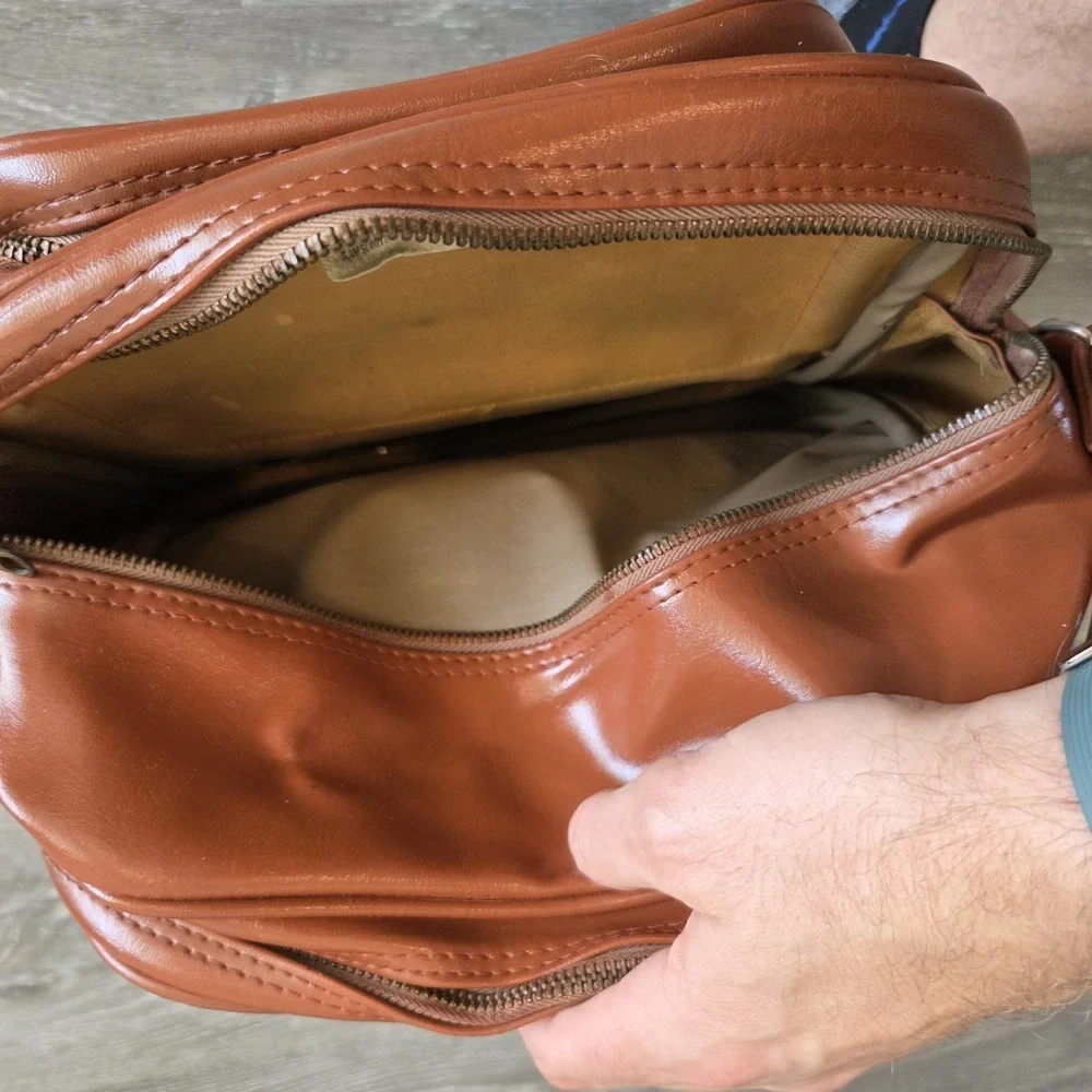 Vintage Restored Samsonite Leather Multi-Pocket Shoulder Travel Bag